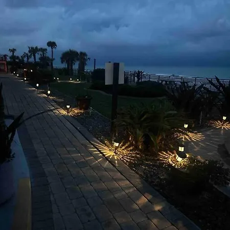 Beautiful Oceanfront Two Bedroom Condo Daytona Beach Exterior photo
